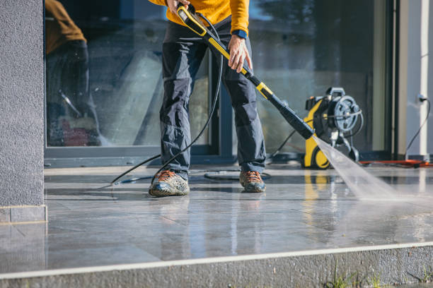 Why Choose Our Certified Pressure Washing Experts for Your Project Needs in Glenolden, PA?